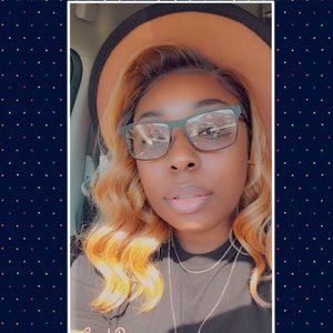 Meet your Posher, Marie